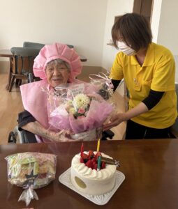㊗️百寿㊗️  お誕生日おめでとうございます！